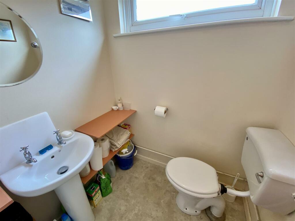 GROUND FLOOR WC