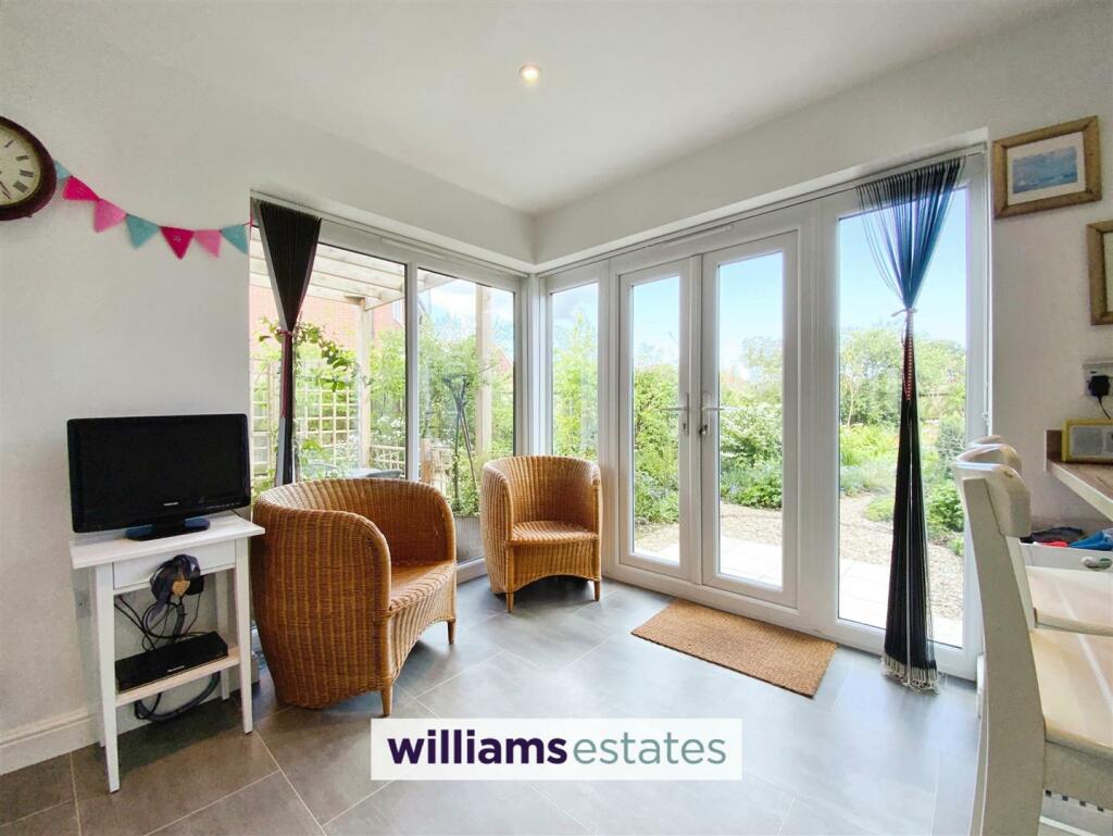 open plan siting area