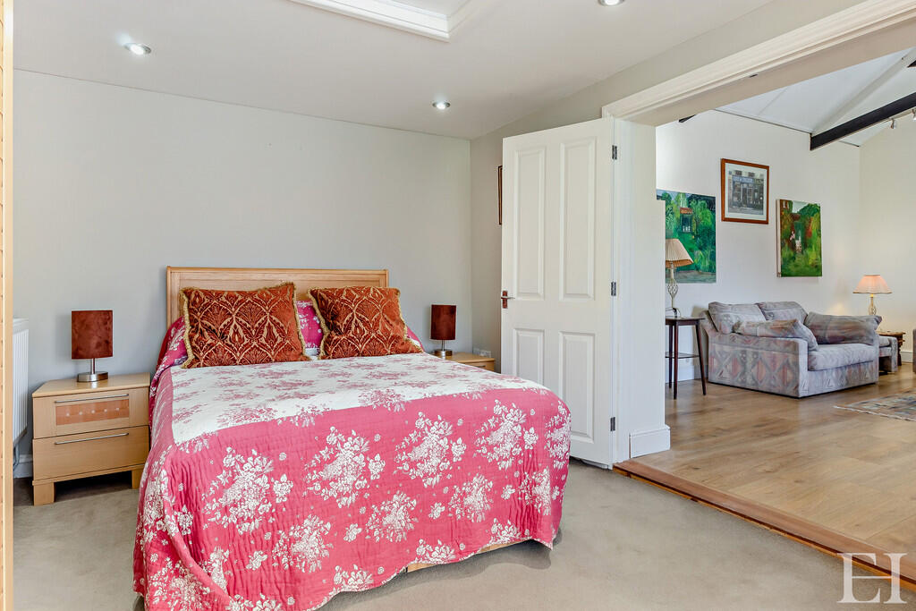 8658493-interiorW...