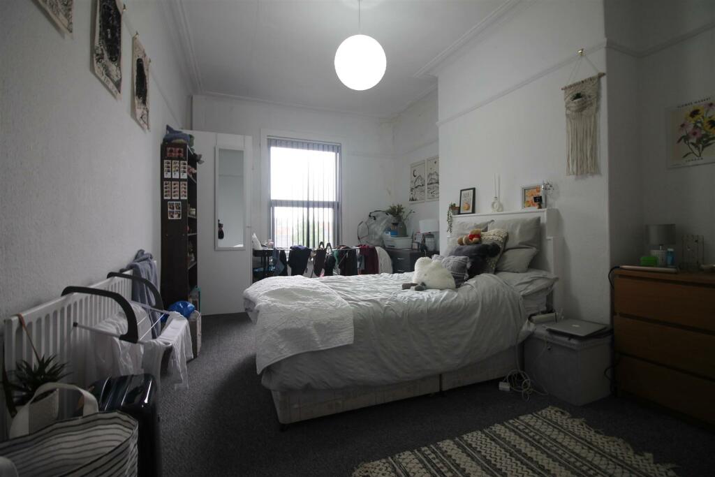 23KR- Bedroom 1.JPG