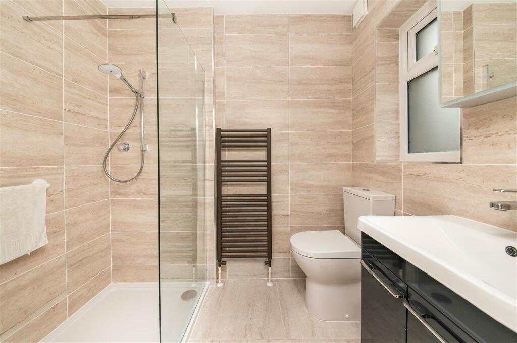 EN-SUITE SHOWER ROOM TO BEDROOM ONE