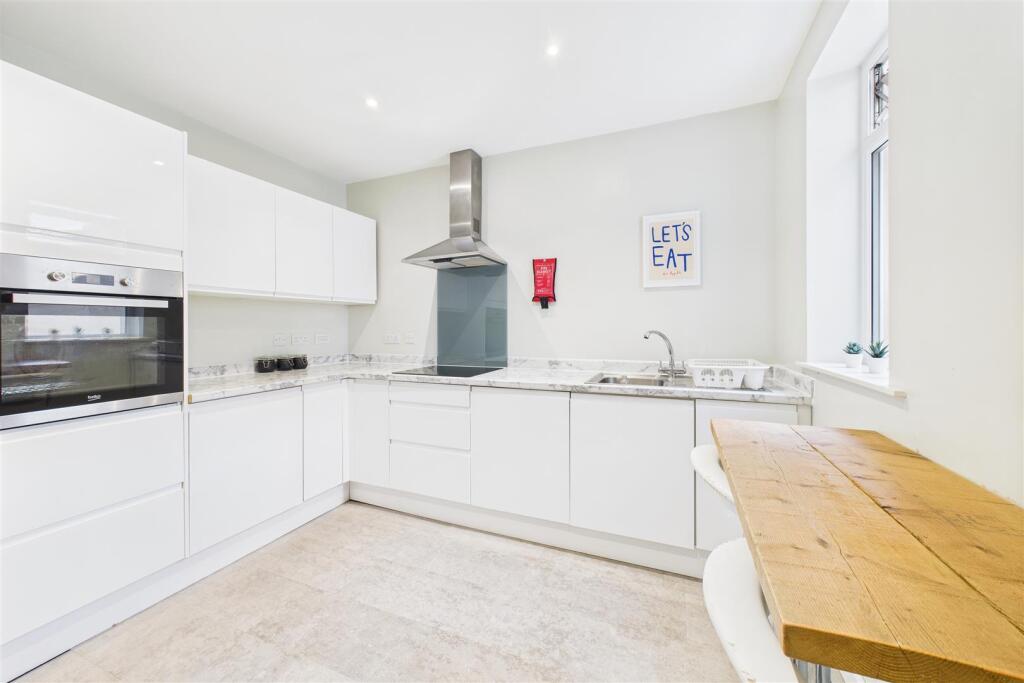 223 Filton Avenue, Horfield, Bristol BS7 0AY | Hig