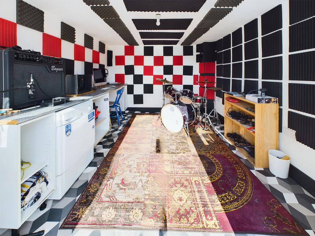 CAM05130G0-PR0017...