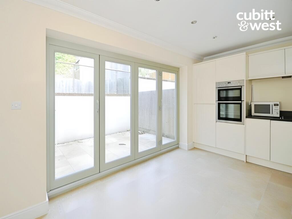 bdba5a02-2158_234...