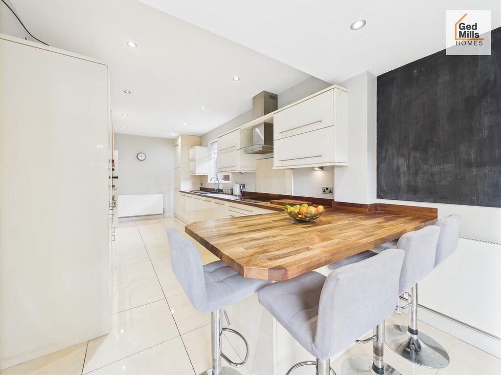 CAM04261G0-PR0076...