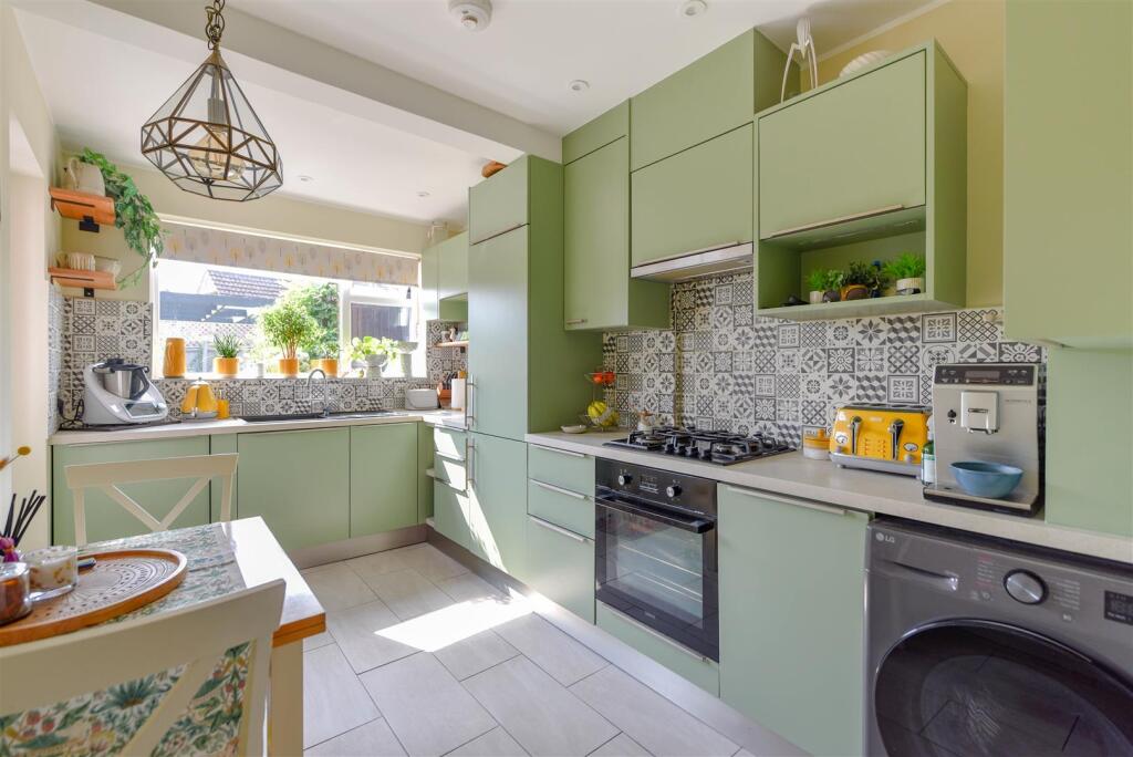 0174kitchen6.jpg