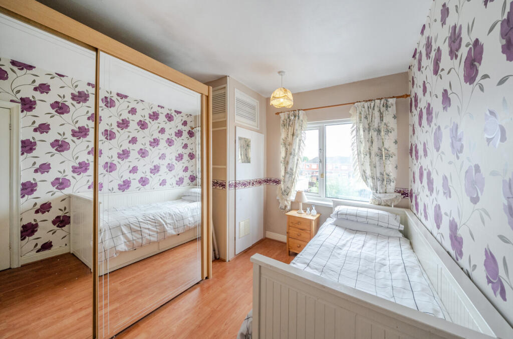 1331184-4-6882292...