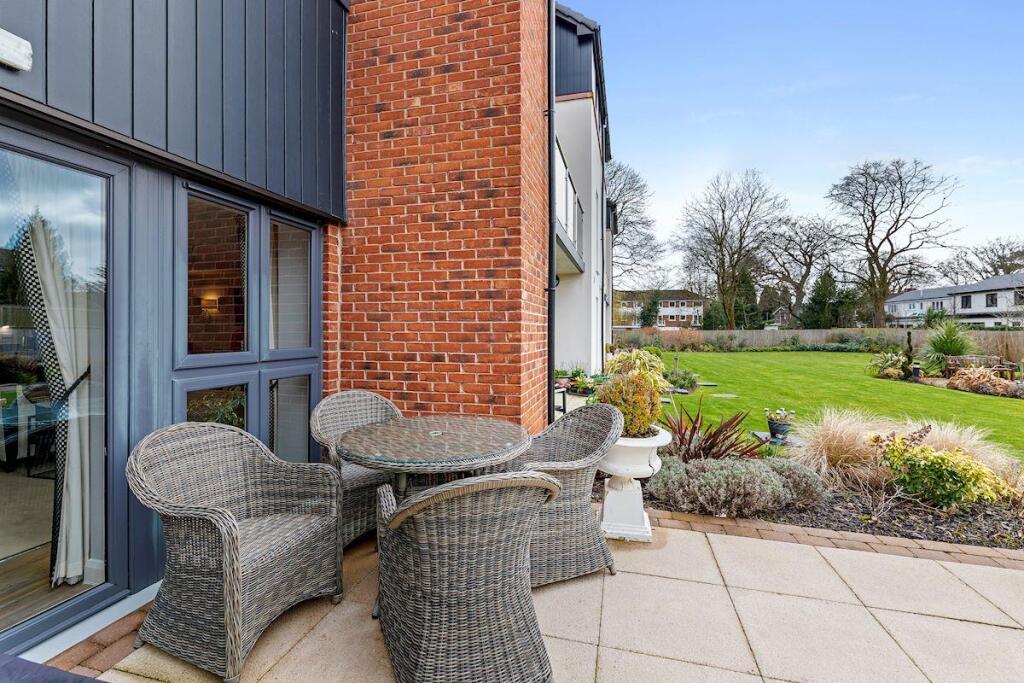 f8ce1bdc-a3ee-421d-a7e1-36cbc1ec278aMW-MCS-lawson 