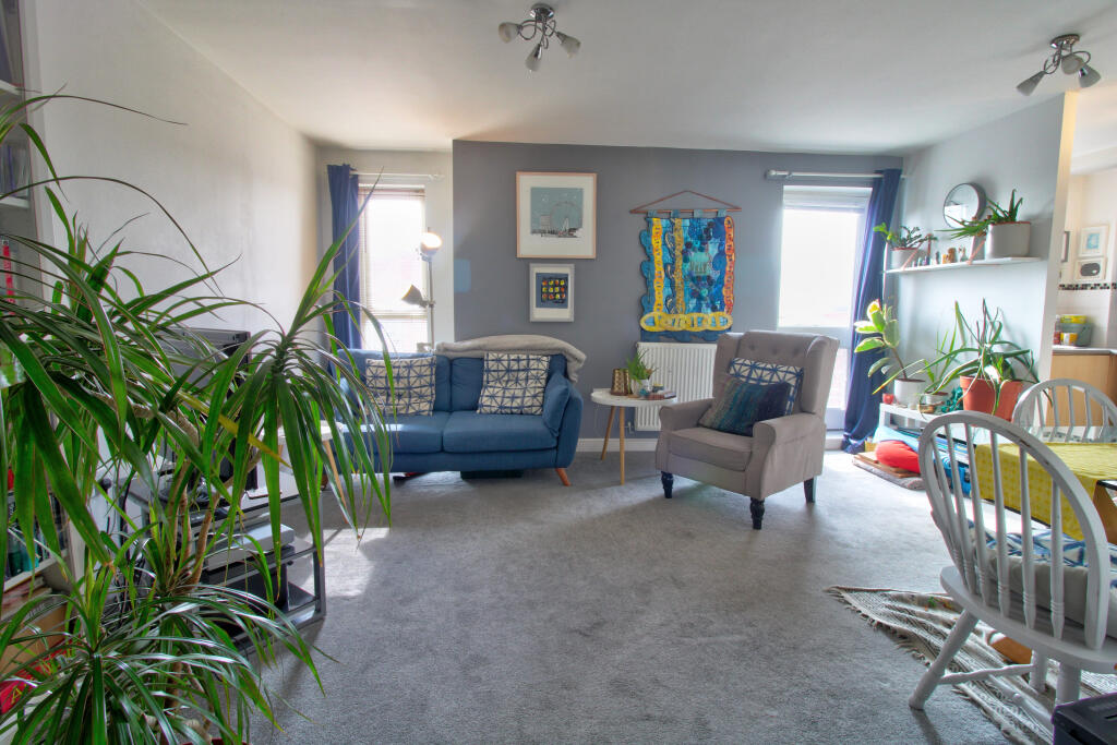 Lounge 2
