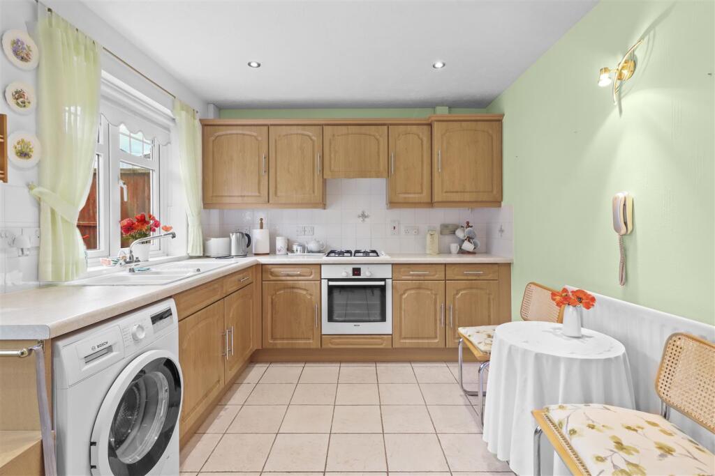 Kitchen/Breakfast Room