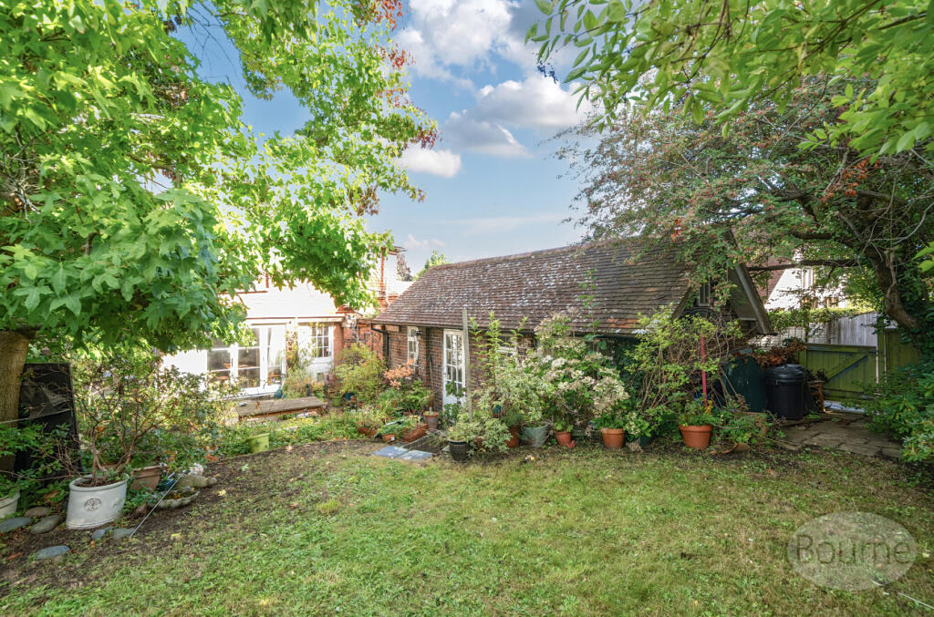 c908e551-ea38-4b4...