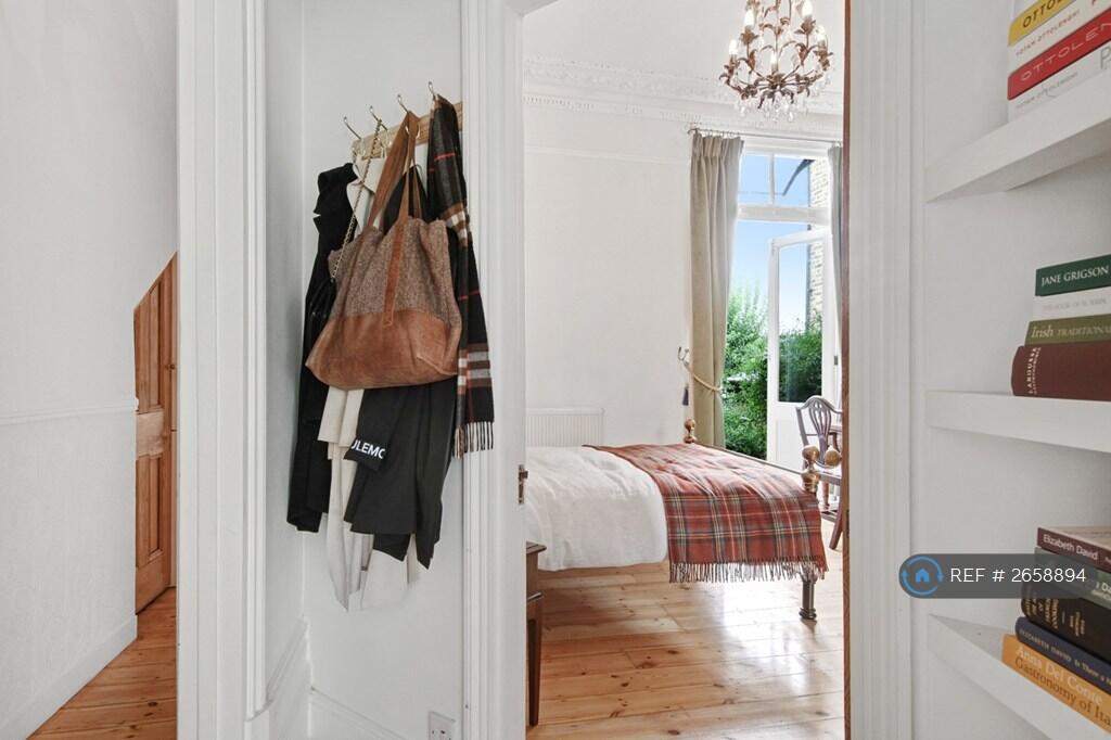 Inner Hallway With Extra Storage Space