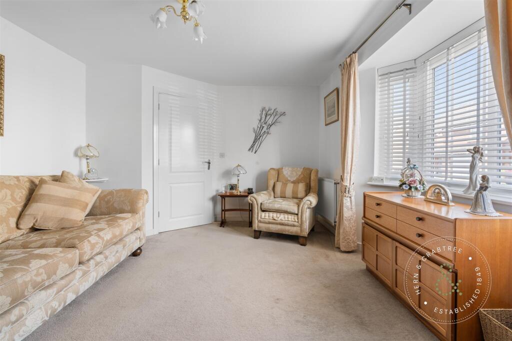 Int, Heol Bennett, Hern Crabtree (2).jpg