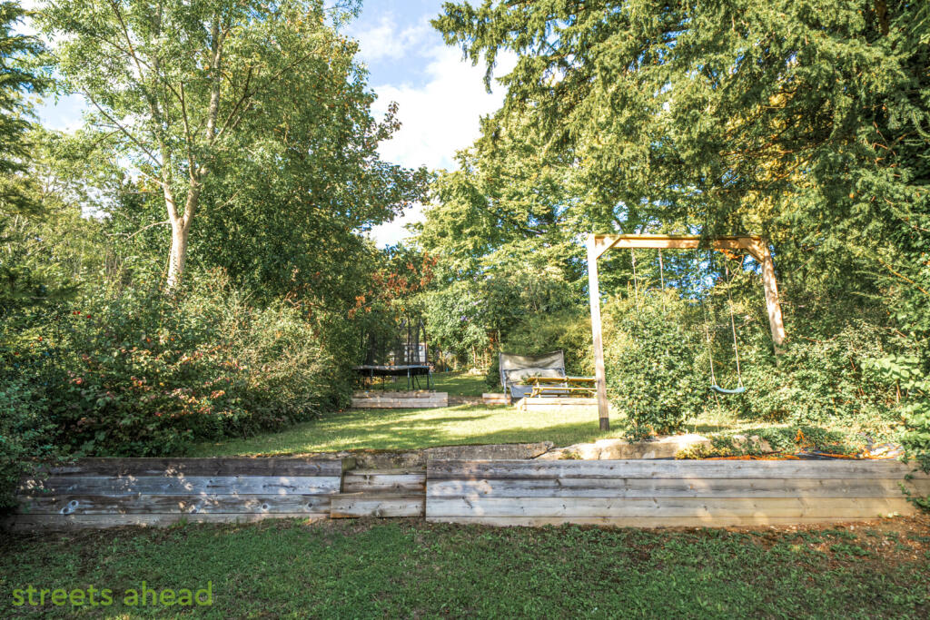 9e215303-7f66-4ee...