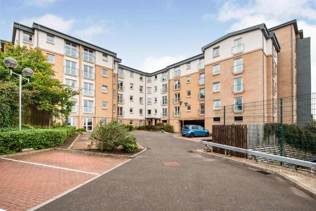 Lauder Court External (CP).jpg