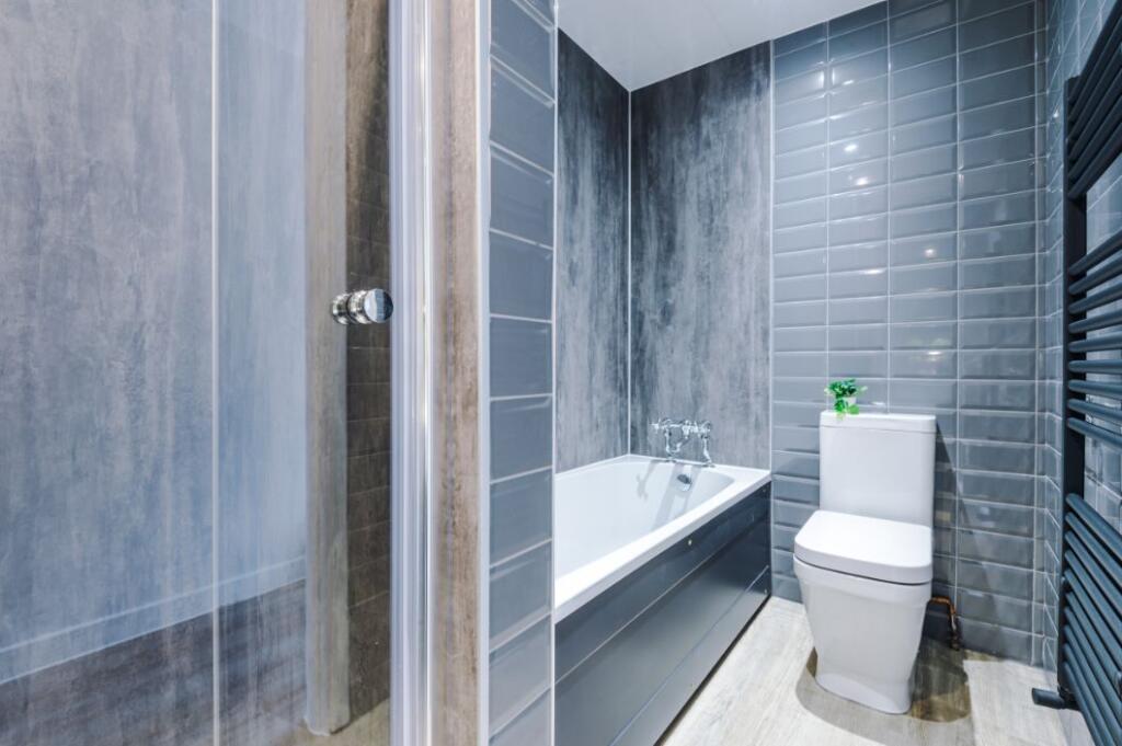 5SG - Bathroom