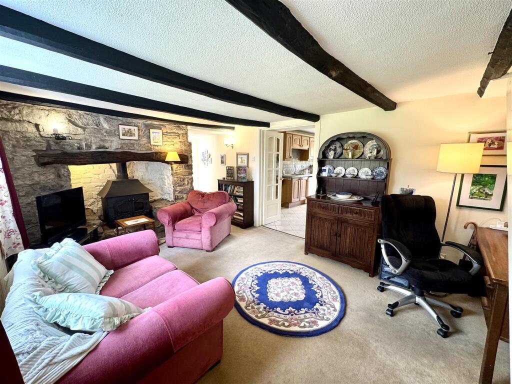 SITTING ROOM