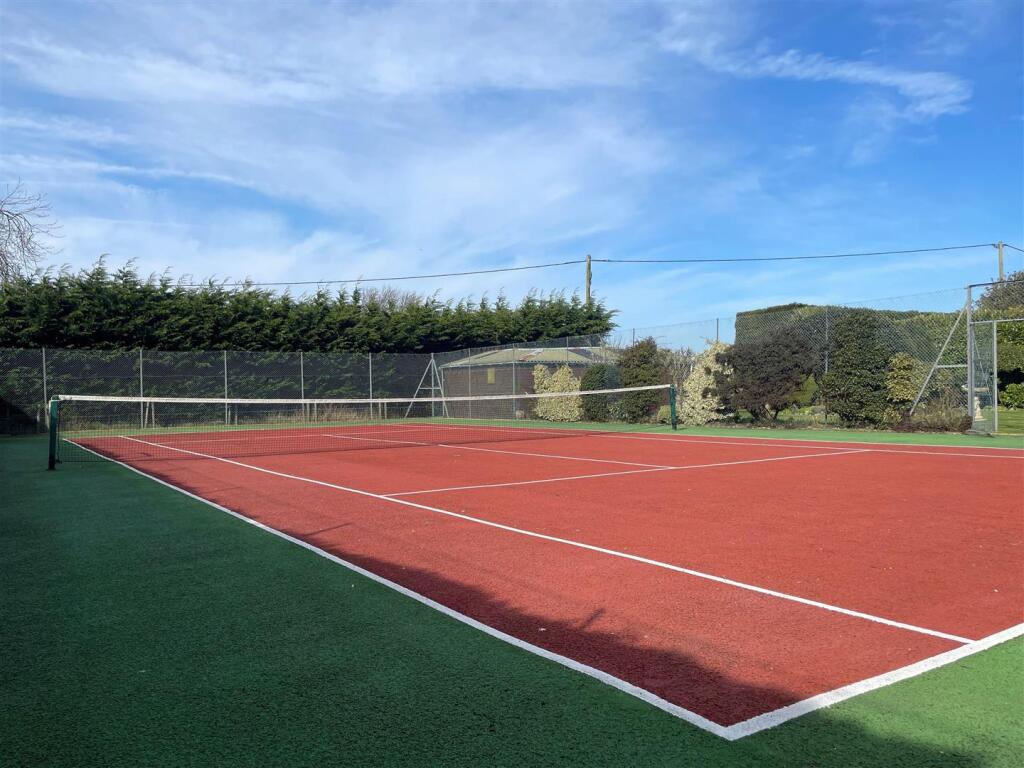 Tennis Court.jpg