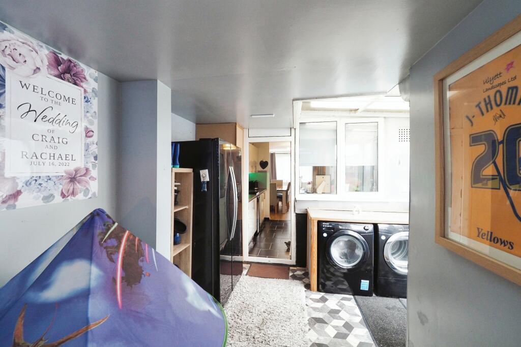 Utility/Bar area