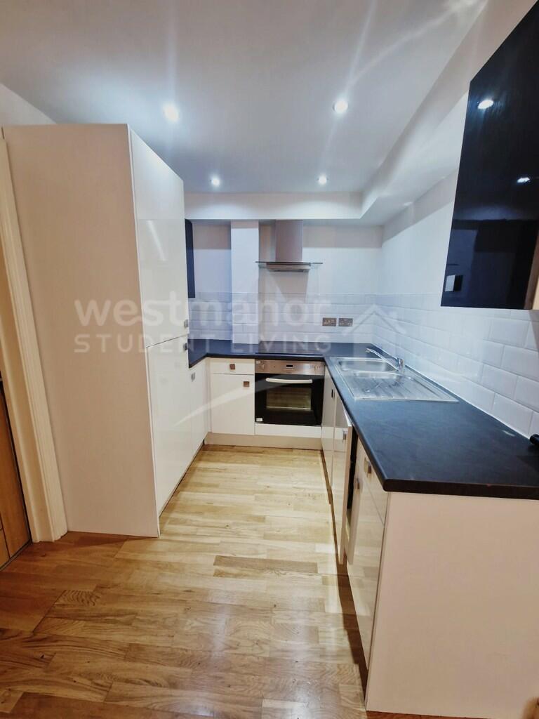FLAT 6