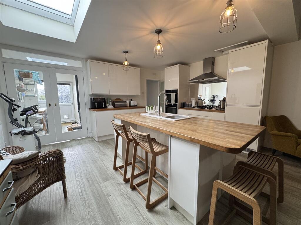 Photo 12-09-2025, 13 51 33 (2).jpg