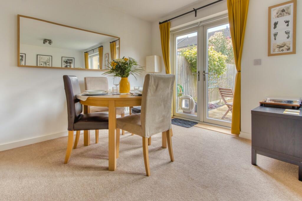 Ewemove Taunton - Firepool View (1)