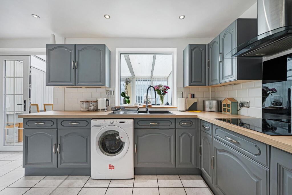 38 Broadstone Road HDR-26.jpg