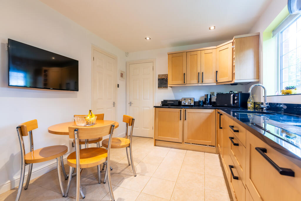 Robinson-David-Estate-Agents-Gloucester-Cherringto