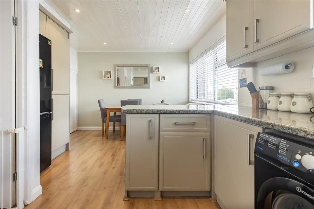 81 Thornhill N (15).jpg