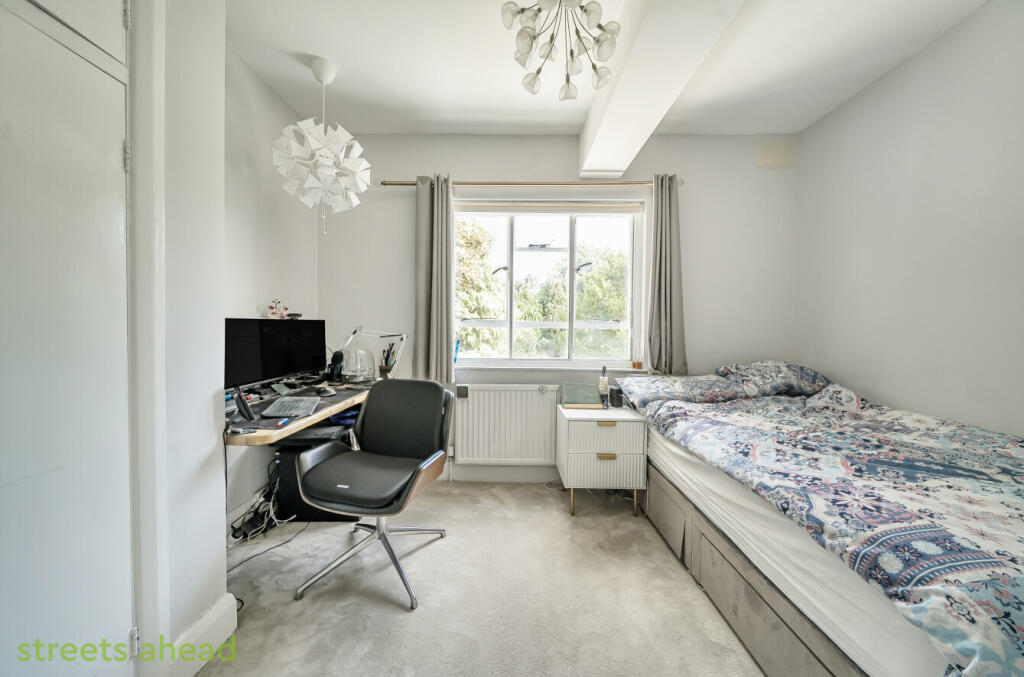 56b5b078-e396-4b3...