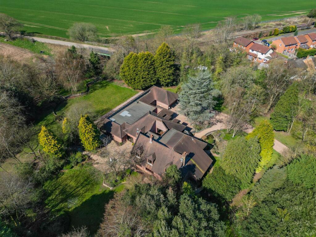 Court Manor (7 of 10).jpg