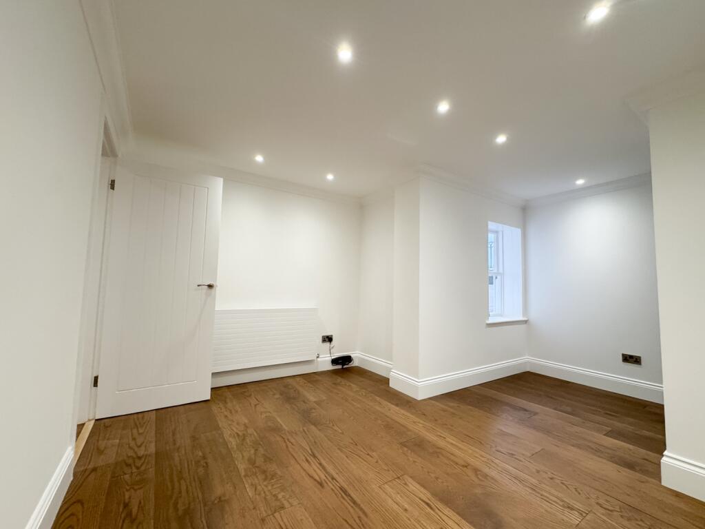 Alex House Marine Parade EweMove-9