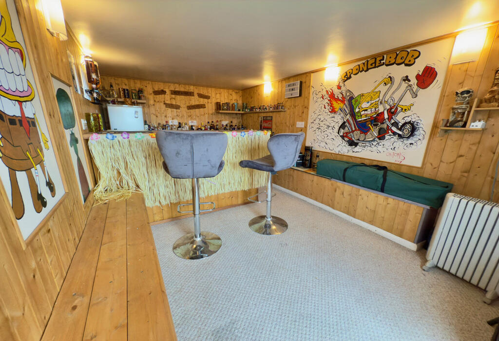 External Bar / Office Space