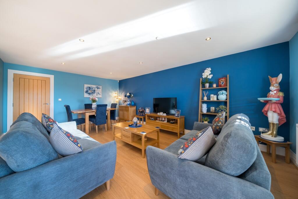 diner living room