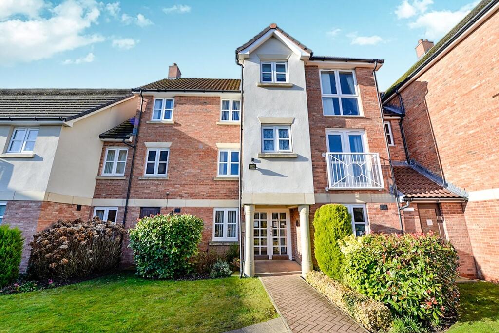 One bedroom first floor sheltered apartment - For