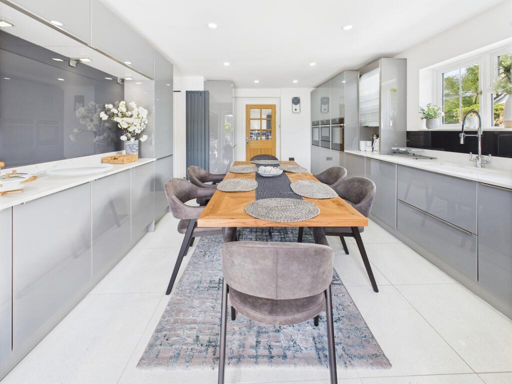 Kitchen/Dining Room