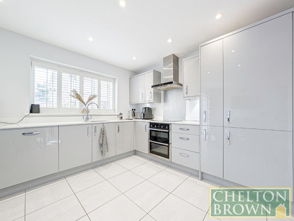 Kitchen &amp; Diner
