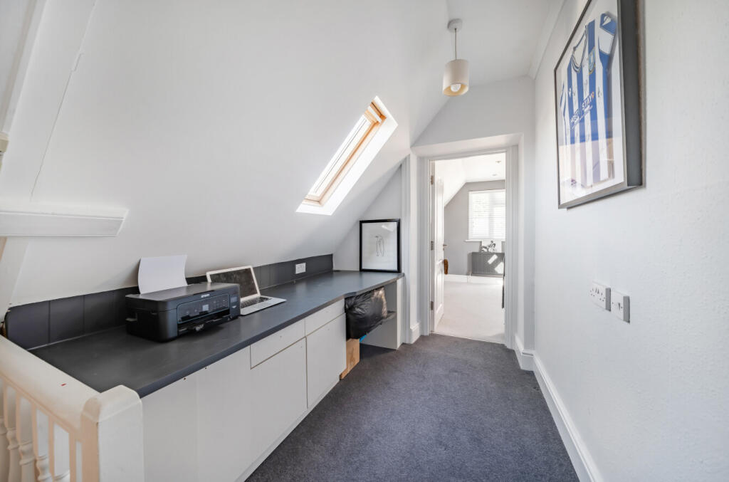 17-681cdb3eaa99c-...