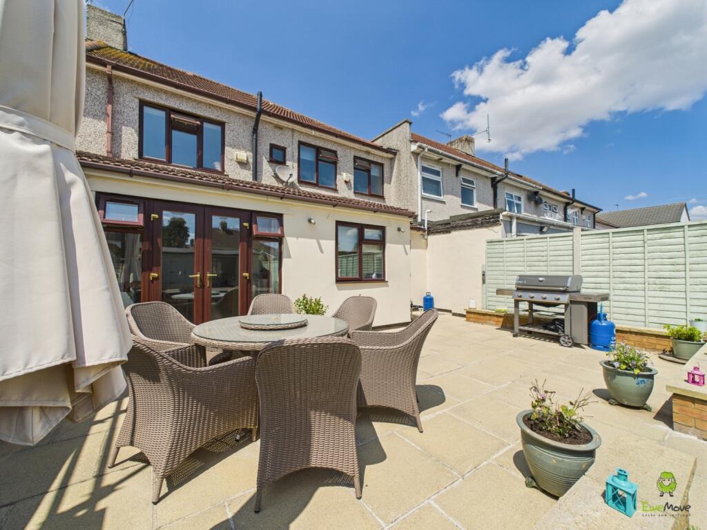 CAM02615G0-PR0074-STILL021