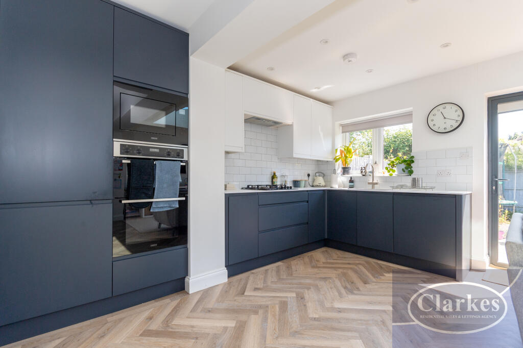 FC_036_20 BESWICK AVE_019