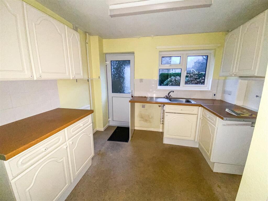 91, Cox Tor Road Tavistock, PL19 9JG | Hollis Morg