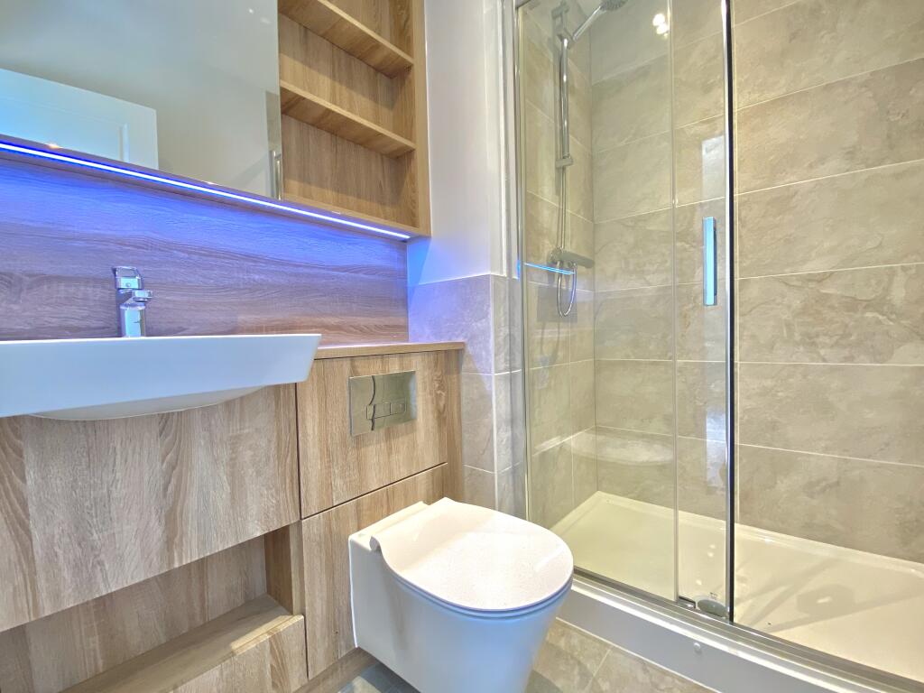 En-suite Bathroom