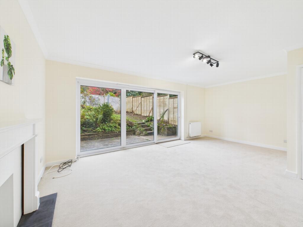 Sitting room 3