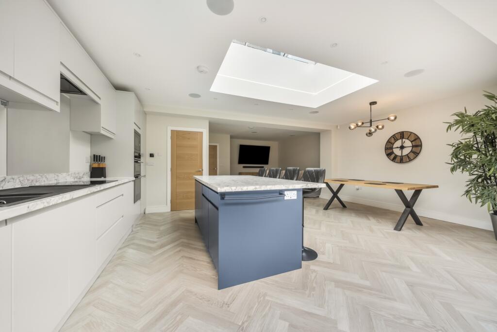 Kitchen 1