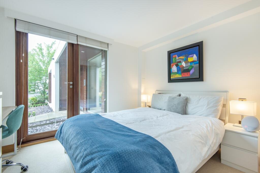 17-Rivermead-Clos...