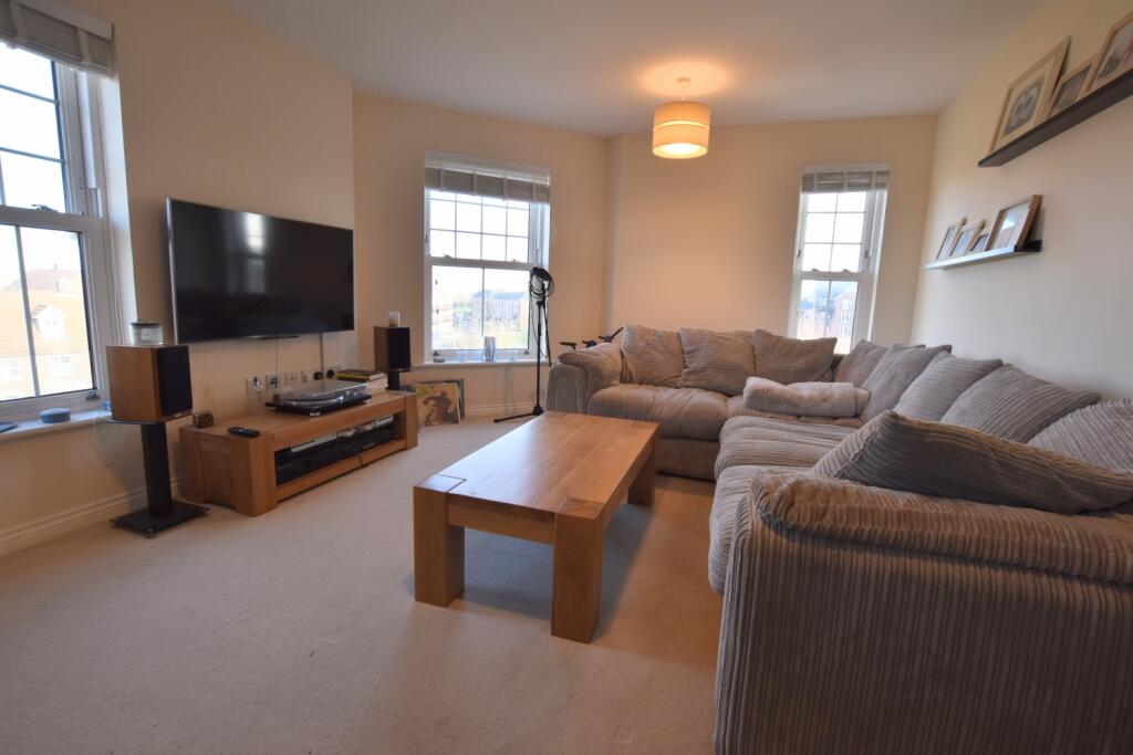 48 Kiln Drive lounge