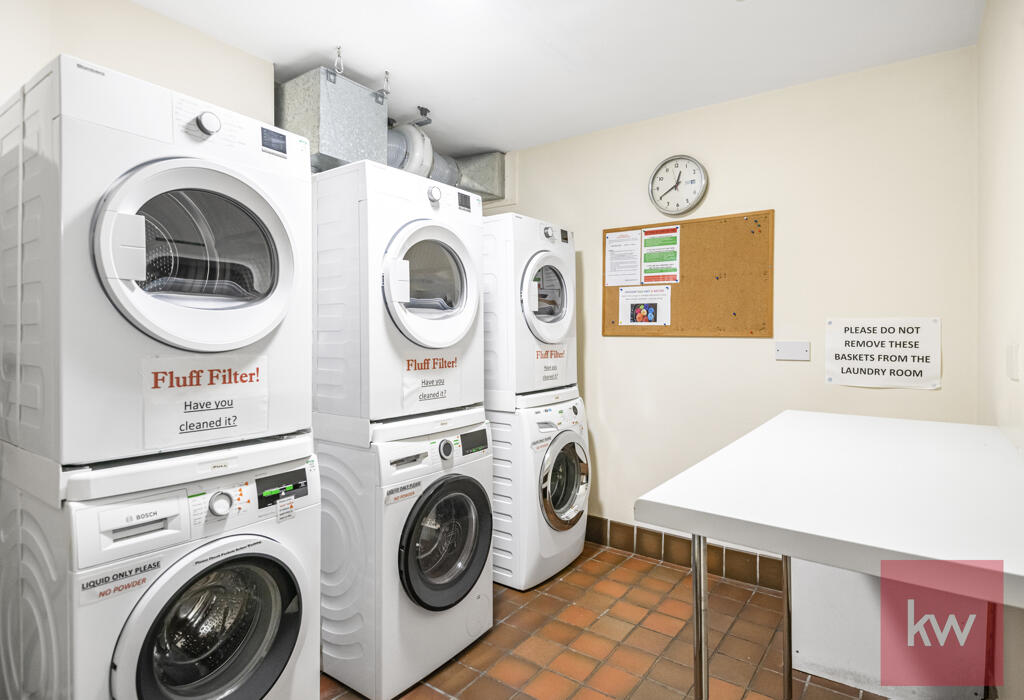 Residents&#39; Laundry Room