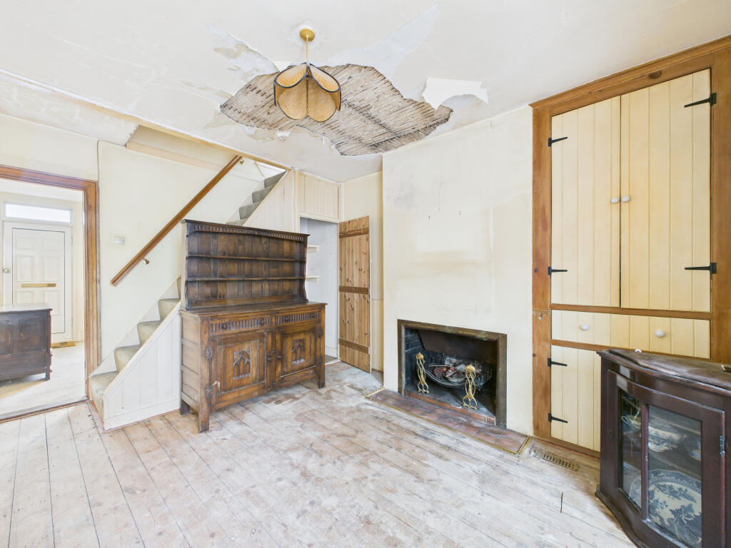 CAM02909G0-PR0497-STILL003