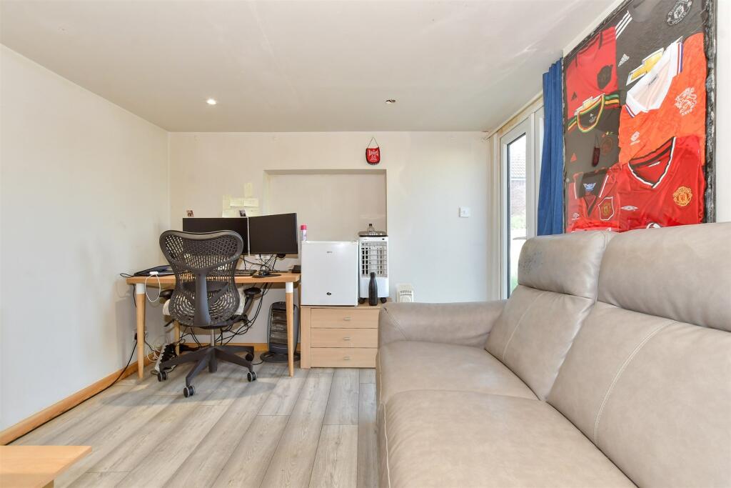 Room 1