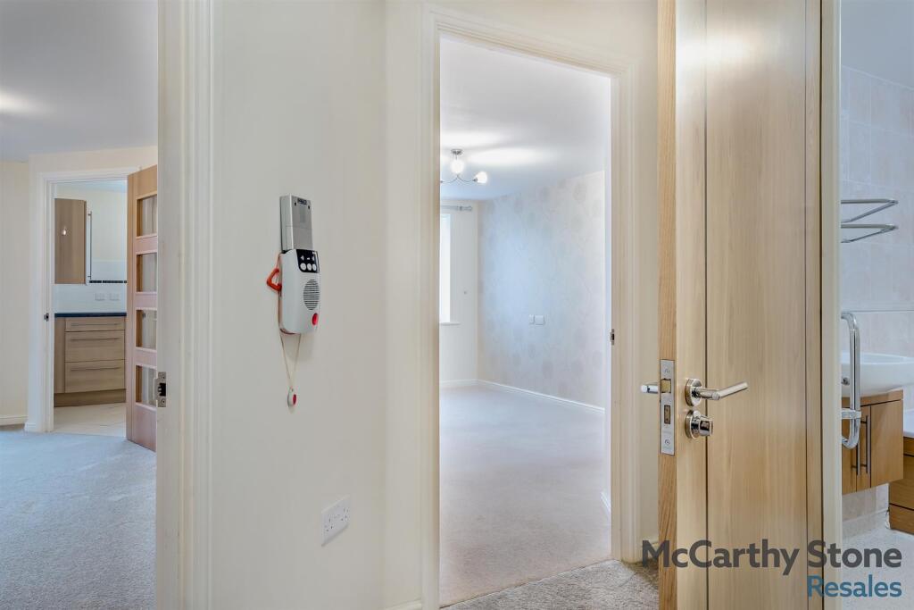 8674145-interior04-800.jpg